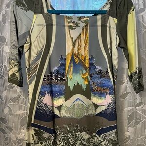 Save The Queen top Size Small Like New